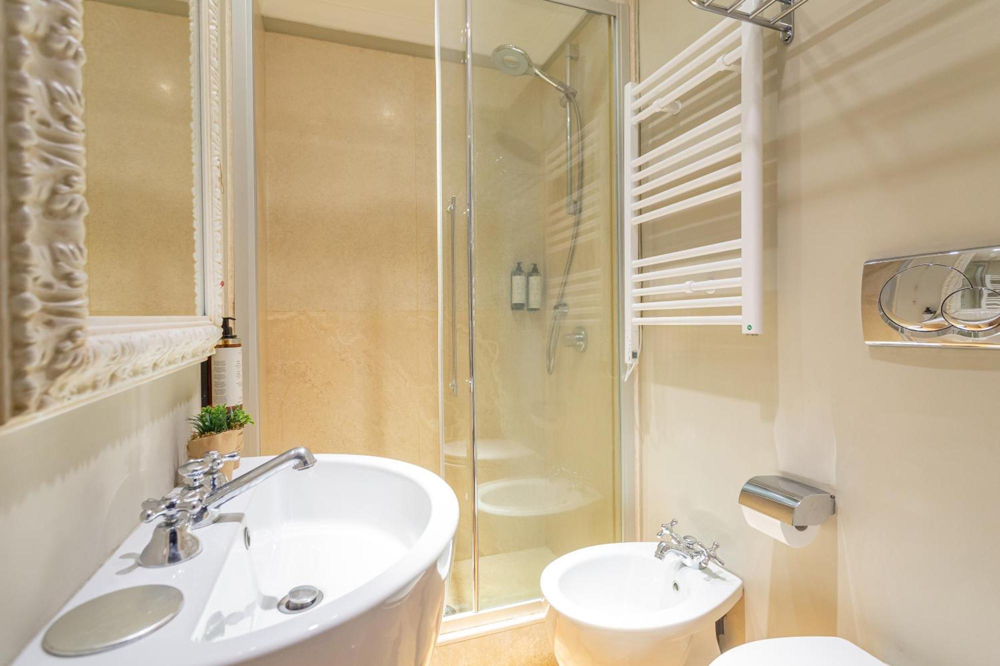 Hotel Parrasio Рим Екстериор снимка